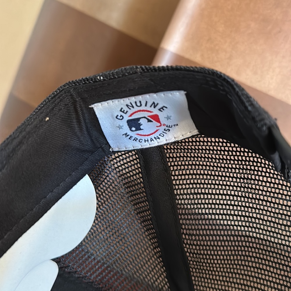 Fan Favorite *NWT* Men’s MLB Los Angeles Dodgers Baseball Trucker Hat - Picture 4 of 6